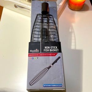 New Char-Broil non stick fish basket
